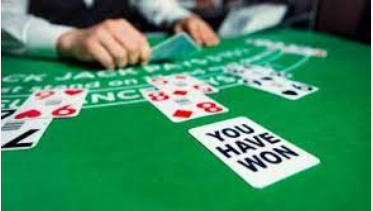 Keuntungan Bermain Blackjack Online